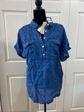 New Tommy Bahama Women’s Blue Linen Top